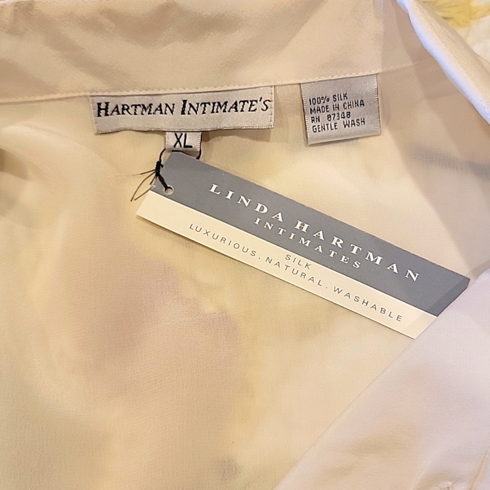 Linda Hartman Classic Silk Pajama Top - Picture 5 of 7